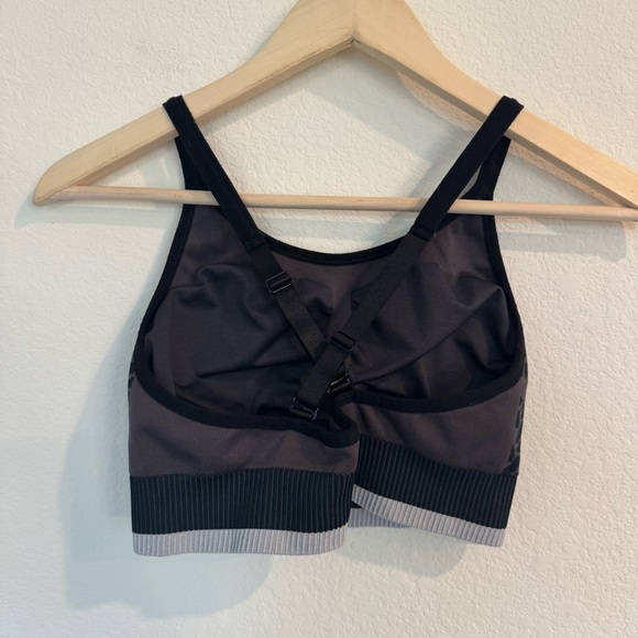 Oiselle Chrysalis Seamless Sports Bra SZ M - Picture 4 of 6
